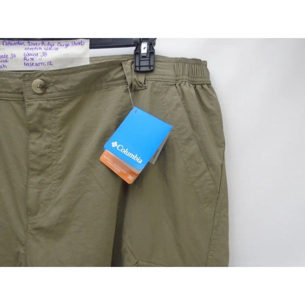 NWT Men's Columbia Silver Ridge Cargo Shorts Size XL (38x12) Tan Omni Shade Tech